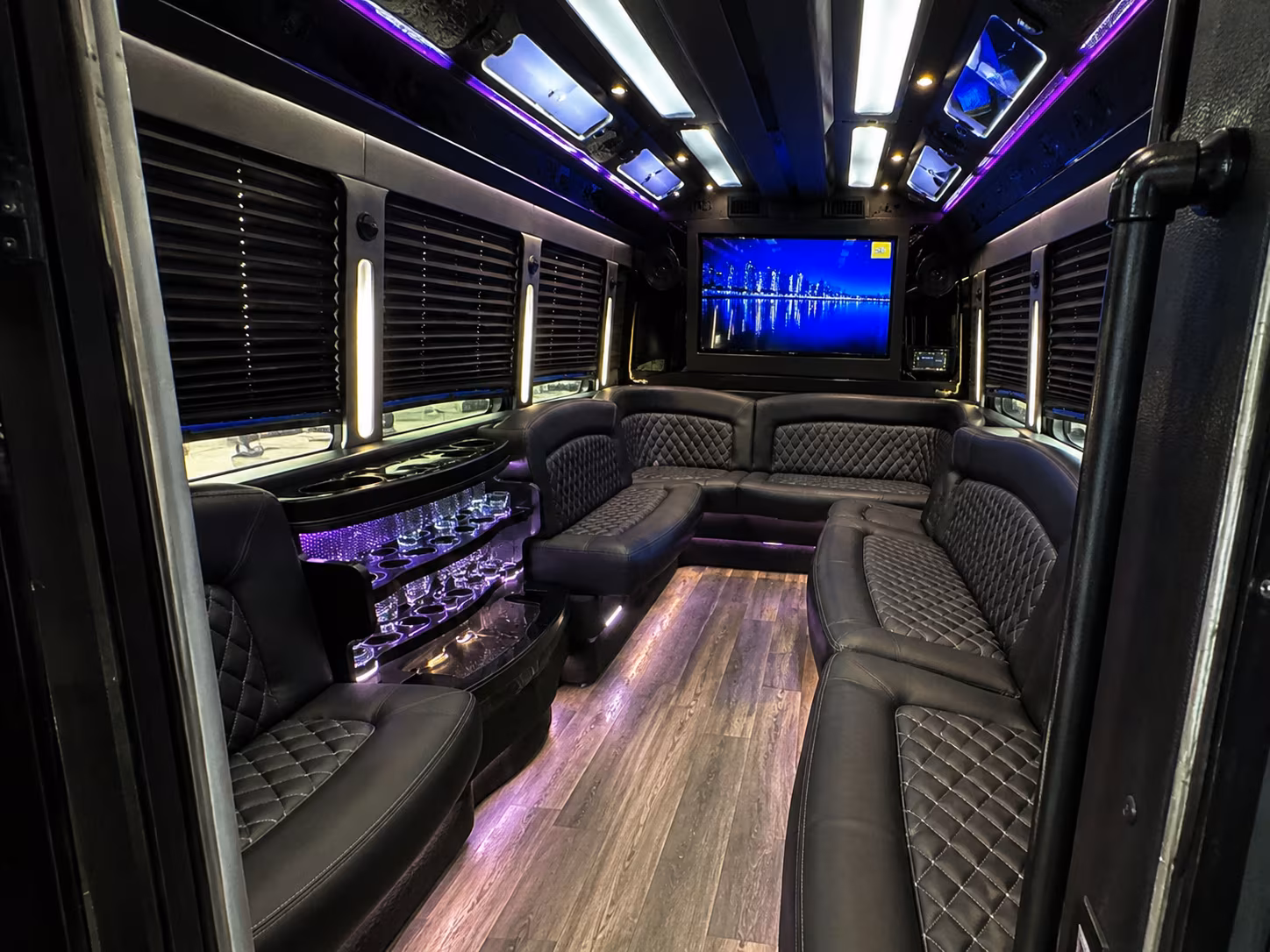 party buses for riverwood and north springs prom nights on ga 400