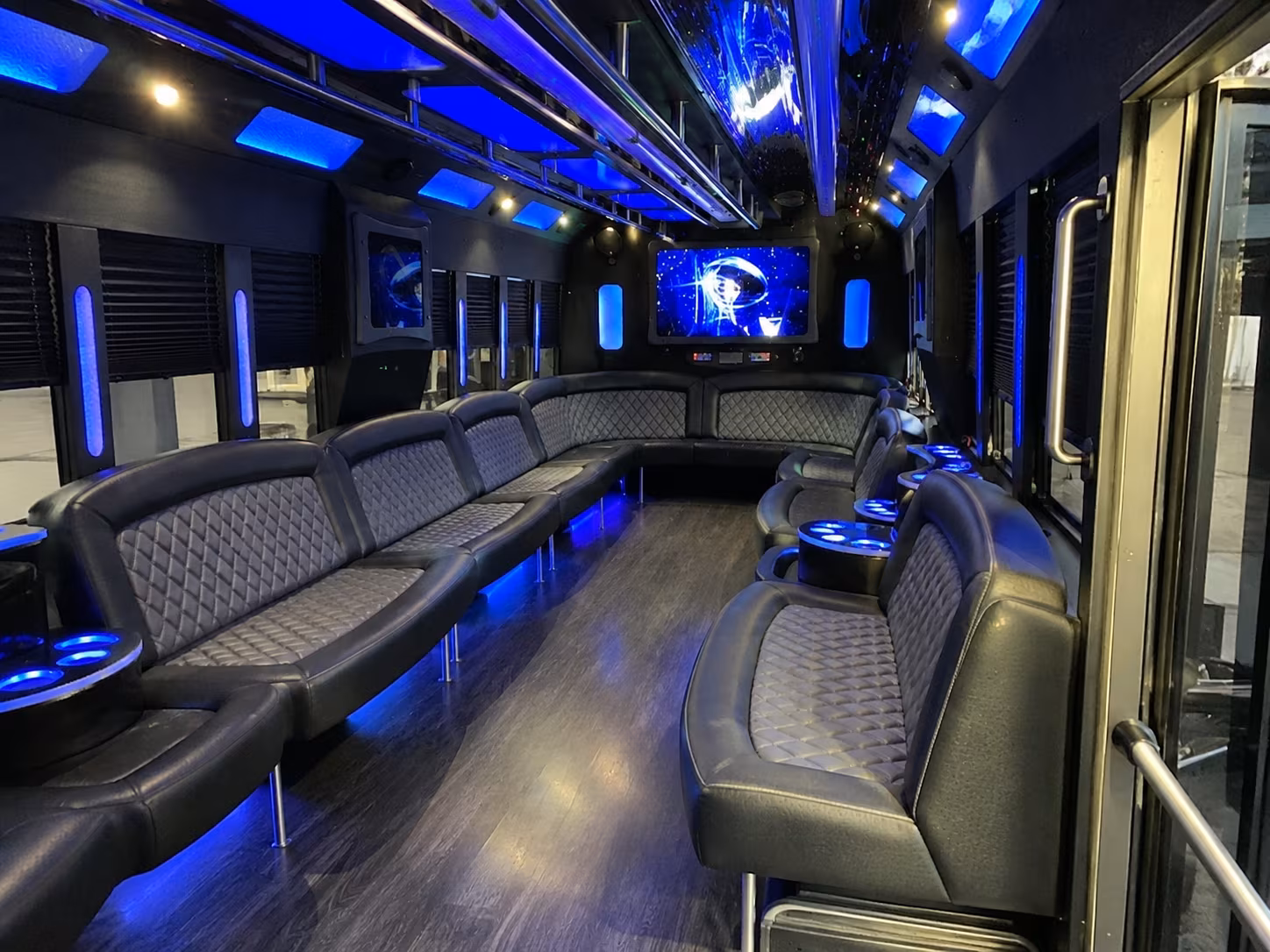 sandy springs 28 passenger party bus interior